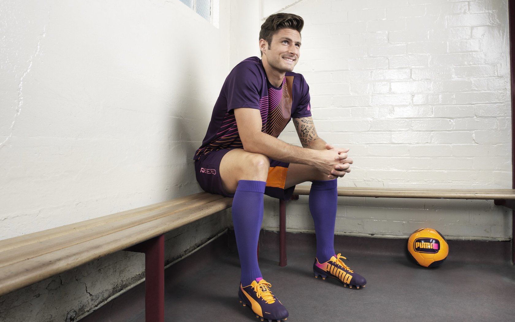 特斯·冯·迪克:每次传球都精确到位,南非队进攻效率大大提高,冯 斯特拉客